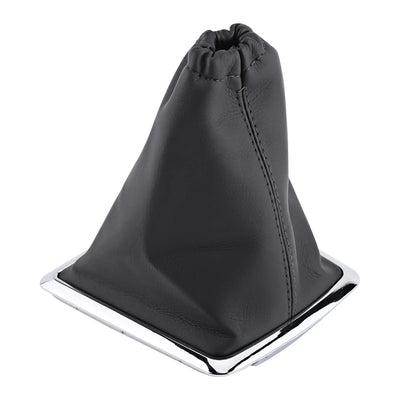 Soufflet levier de vitesse Ford Focus, de couleur noir avec sa base de couleur chrome.