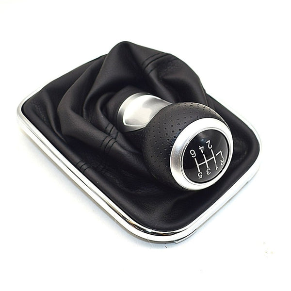 Pommeau de vitesse Golf 4 R32 pour boîte 6 vitesses de couleur noir.