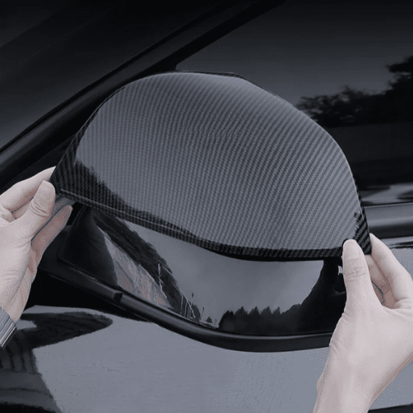 Installation de coque de rétroviseur.