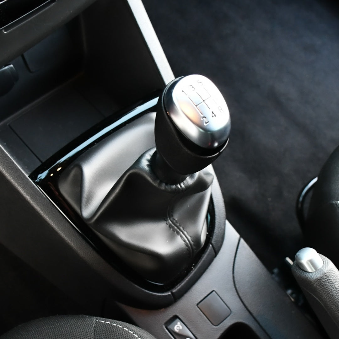 Comment changer un pommeau de vitesse Clio 4 Pommeau de vitesse