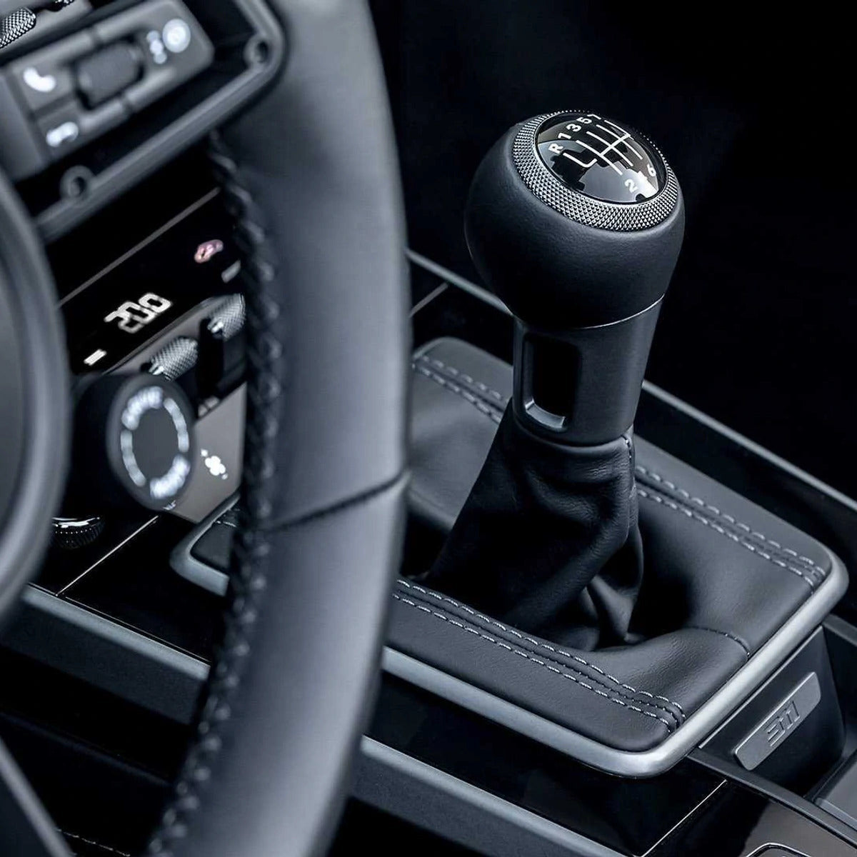 Boîte manuelle : pourquoi les passionnés la préfèrent encore en 2026 ? Pommeau de vitesse