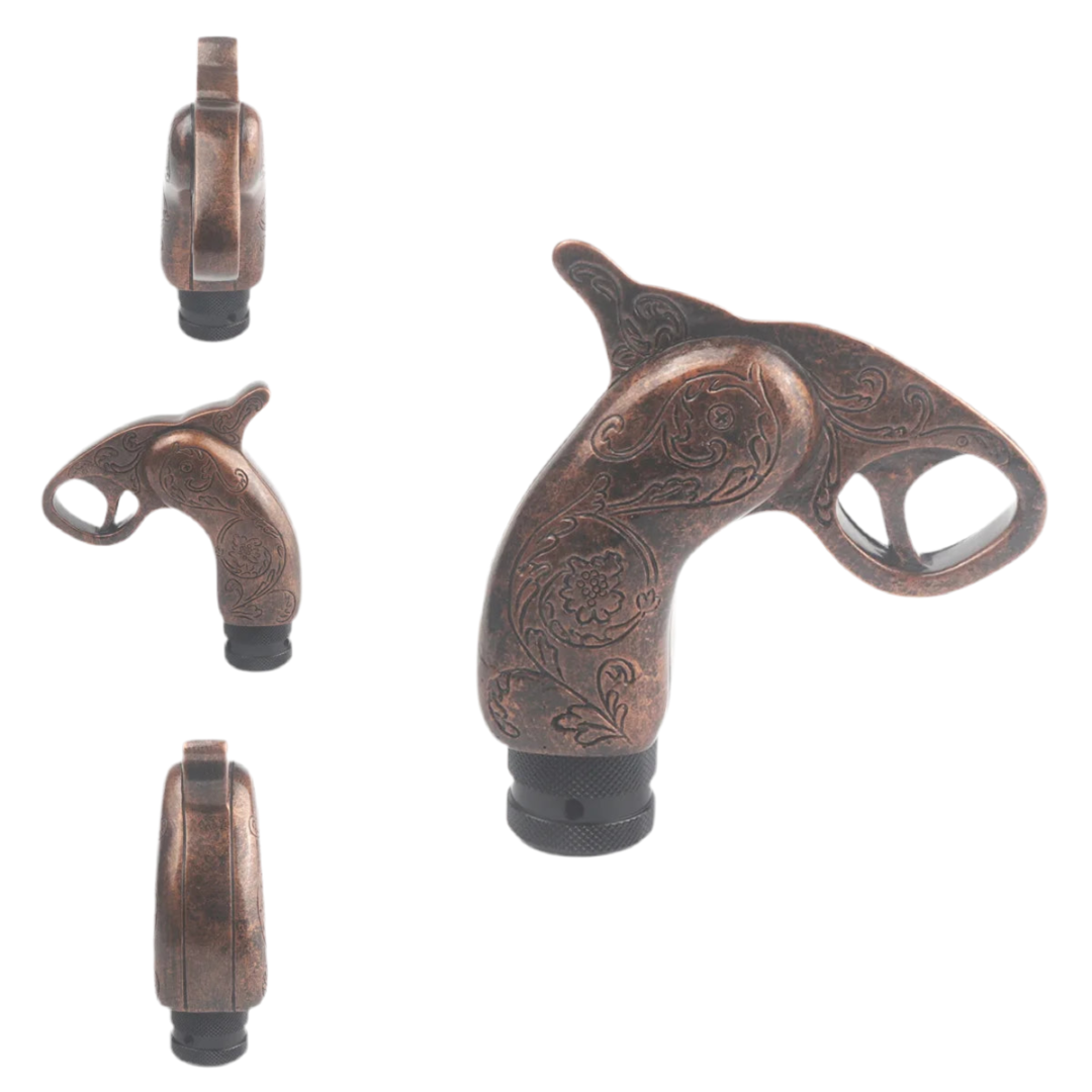 Pommeau de vitesse manche de pistolet avec un look contemporain et des motifs à fleur sur le manche de couleur marron.