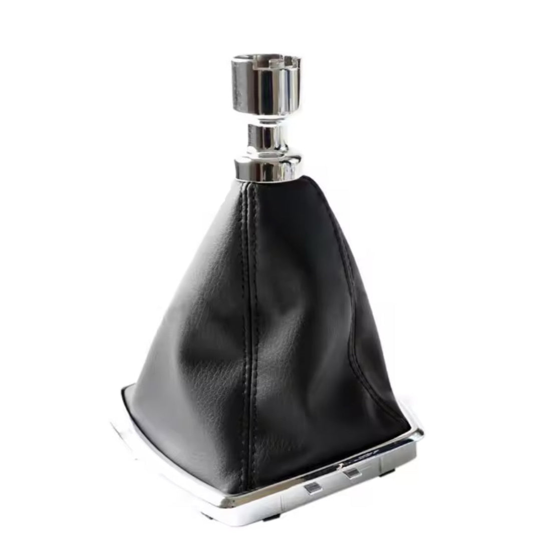 Soufflet levier de vitesse Ford C MAX de couleur noir et chrome.