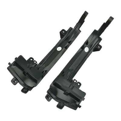 Face arrière de la paire de clignotants dynamiques Audi A4, avec clips de fixation et connecteurs