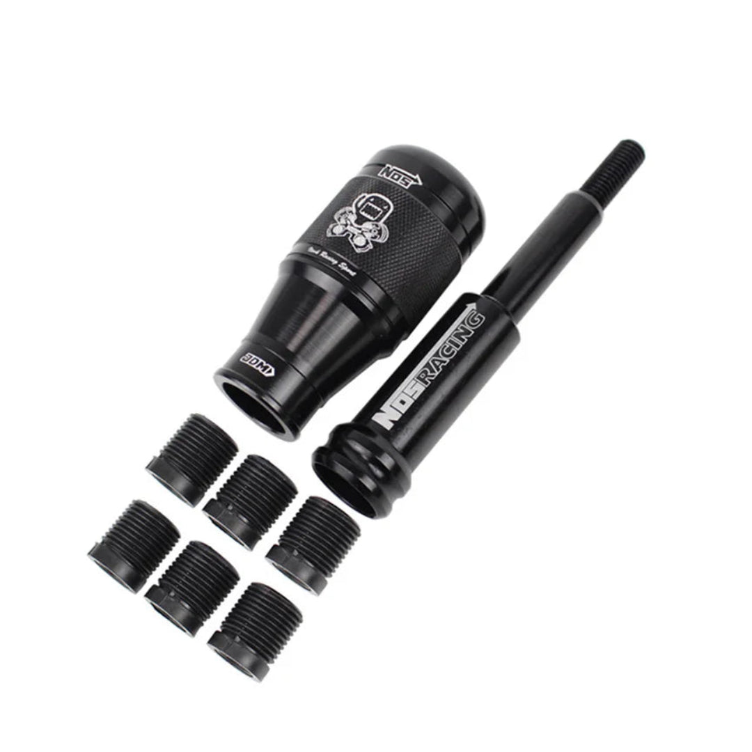 Pommeau de vitesse tuning V5 couleur noir avec détails blanc ajustable.
Pommeau de vitesse