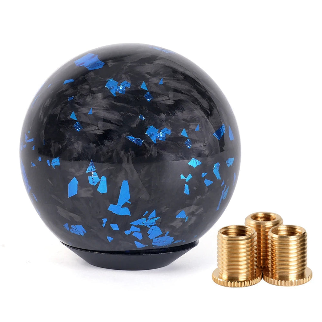 Pommeau de vitesse tuning forme sphérique de couleur noir et bleu.