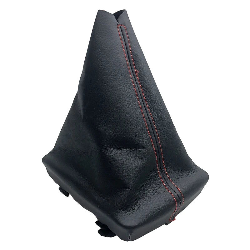 Soufflet levier de vitesse Audi A3 de couleur noir avec surpiqure rouge.
