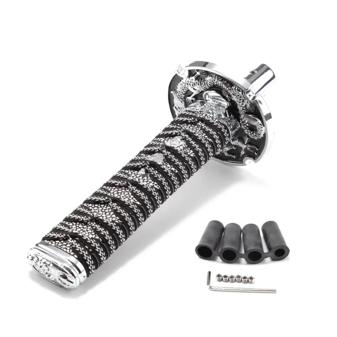 Pommeau de vitesse katana de 15 cm, couleur gris métallique..