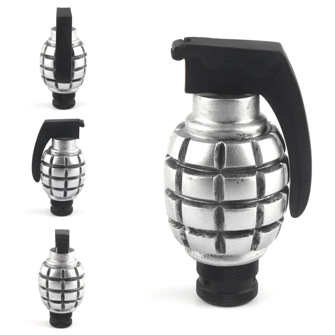 Pommeau de vitesse grenade de couleur gris.