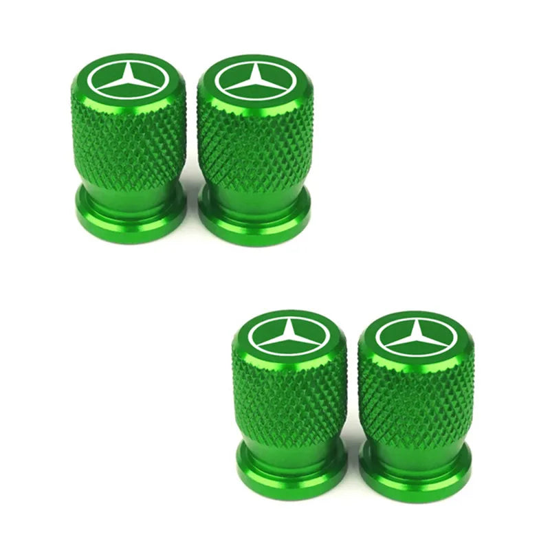 Bouchon de valve Mercedes de couleur vert, avec le logo Mercedes présent sur le haut du bouchon.
