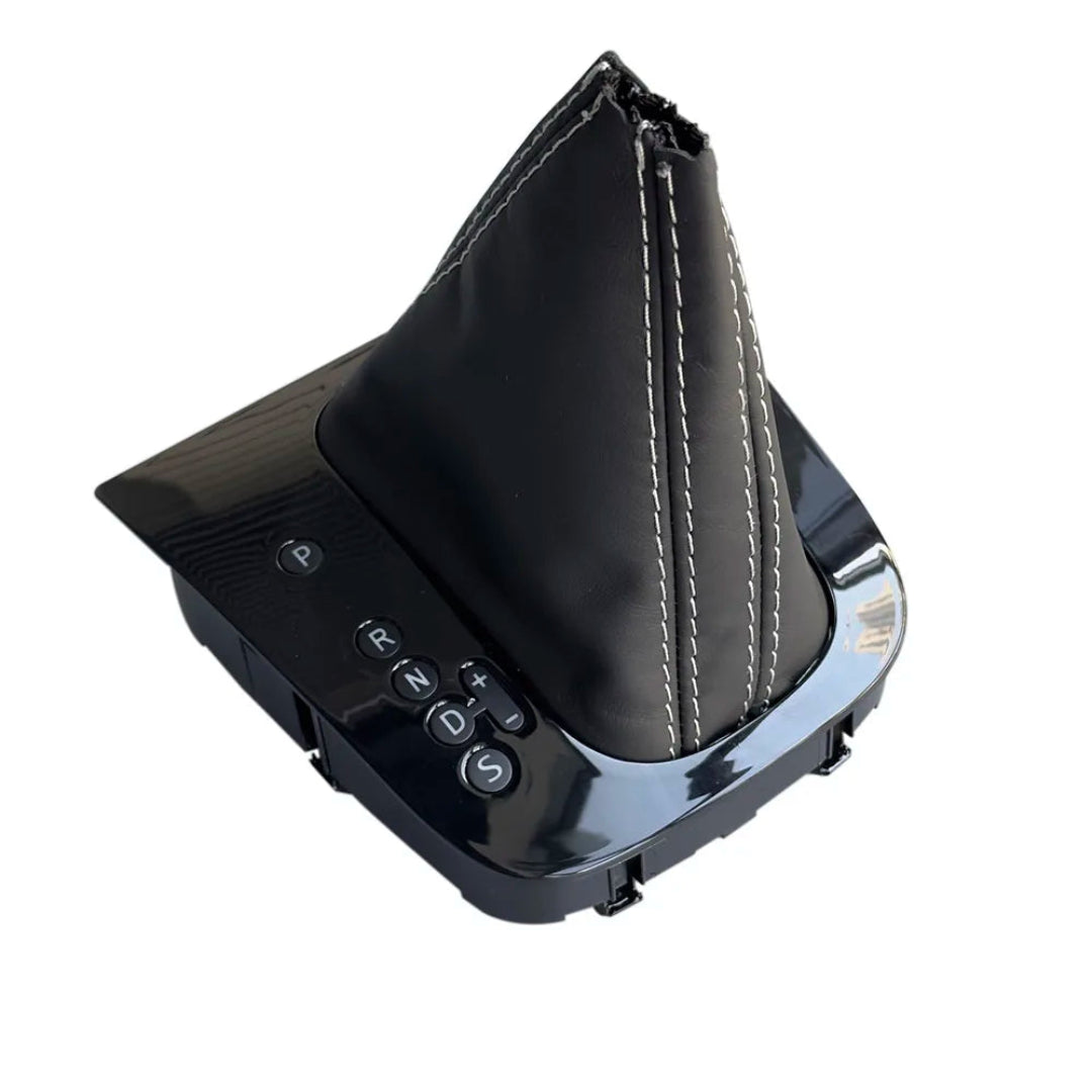 Soufflet levier de vitesse Golf 6 DSG similicuir noir couture blanche finition premium