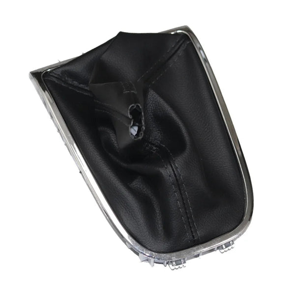 Soufflet levier de vitesse Opel Astra GTC de couleur noir.