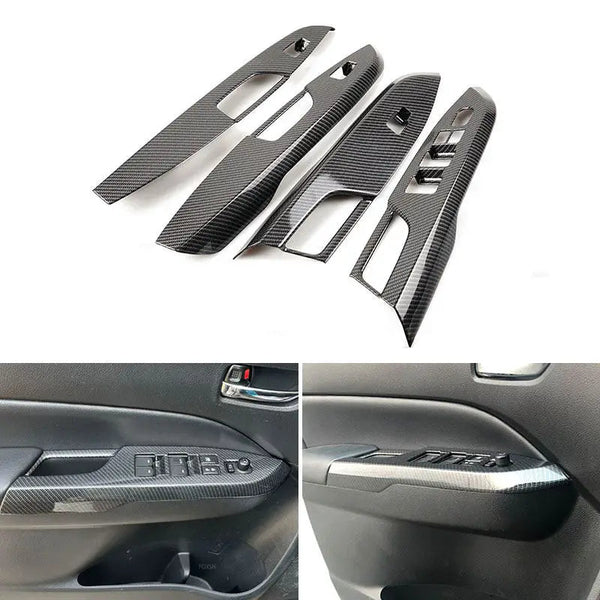 Cache lève-vitre carbone Suzuki Vitara : quatre coques d'accoudoir et leur pose sur la porte conducteur