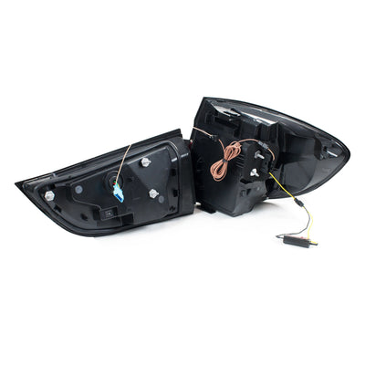 Dos des feux arrière LED X5 F15 avec leurs faisceaux et connecteurs