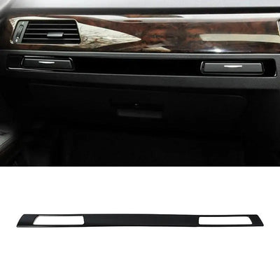Bandeau noir laqué conduite à droite et planche de bord BMW E90 à inserts bois