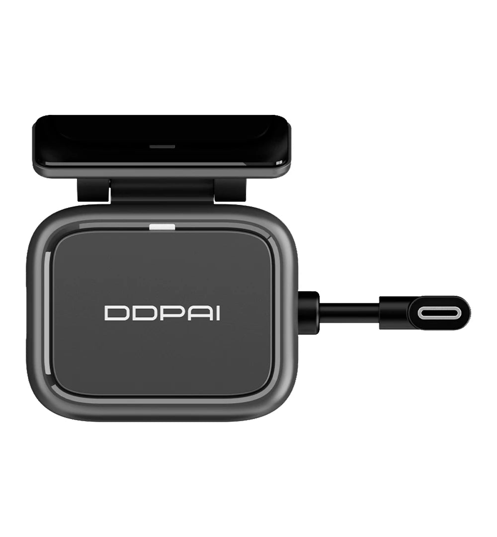 Module radar de la dashcam DDPAI N5 de face, logo DDPAI et connecteur USB-C
