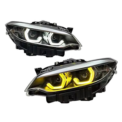 Deux phares LED BMW F22 côte à côte, anneaux blancs et anneaux jaunes