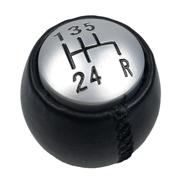 Pommeau de vitesse Alfa Romeo GT en cuir noir, pastille argentée à grille 5 rapports