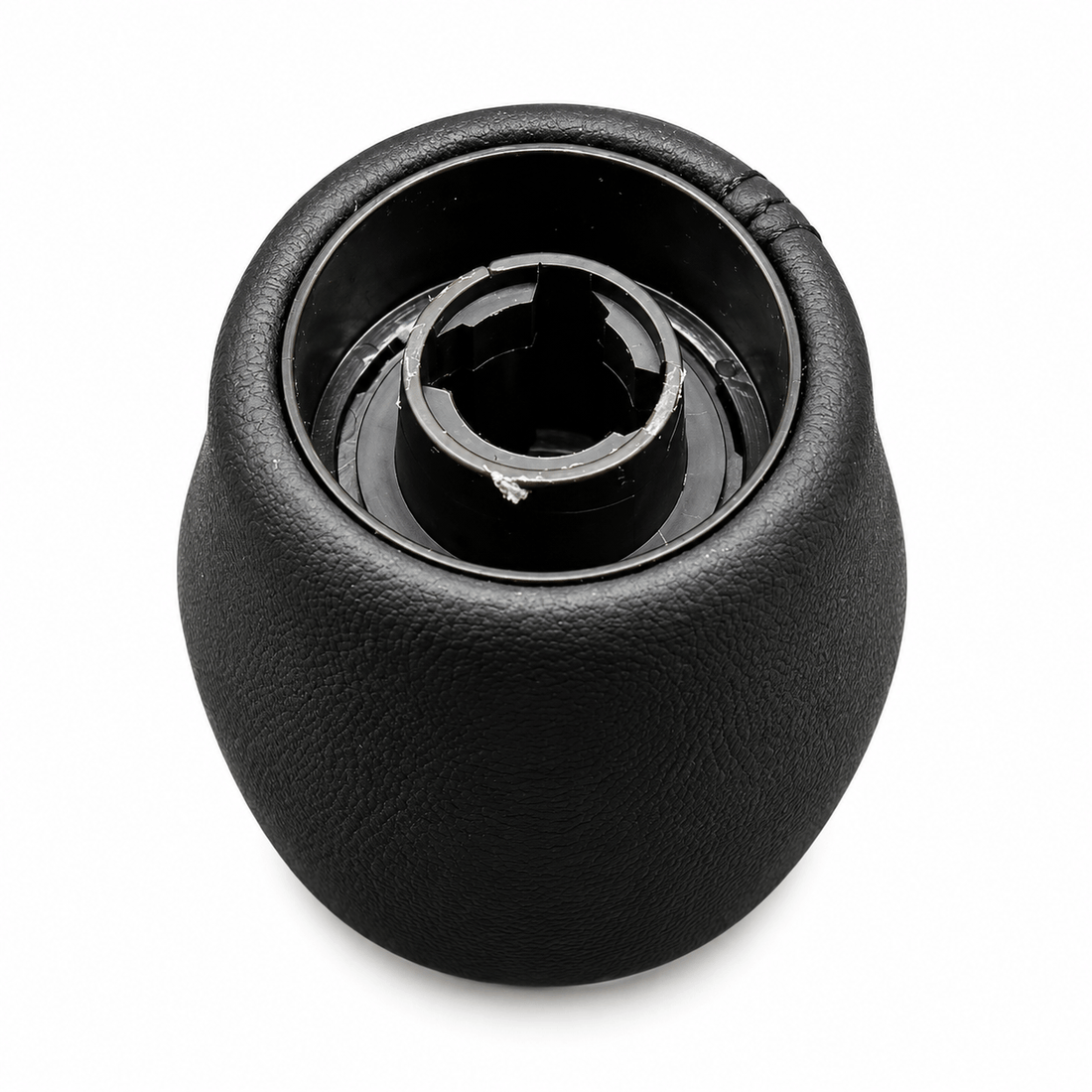 Dessous du pommeau Clio 5 boîte 6 et sa fixation à clipser