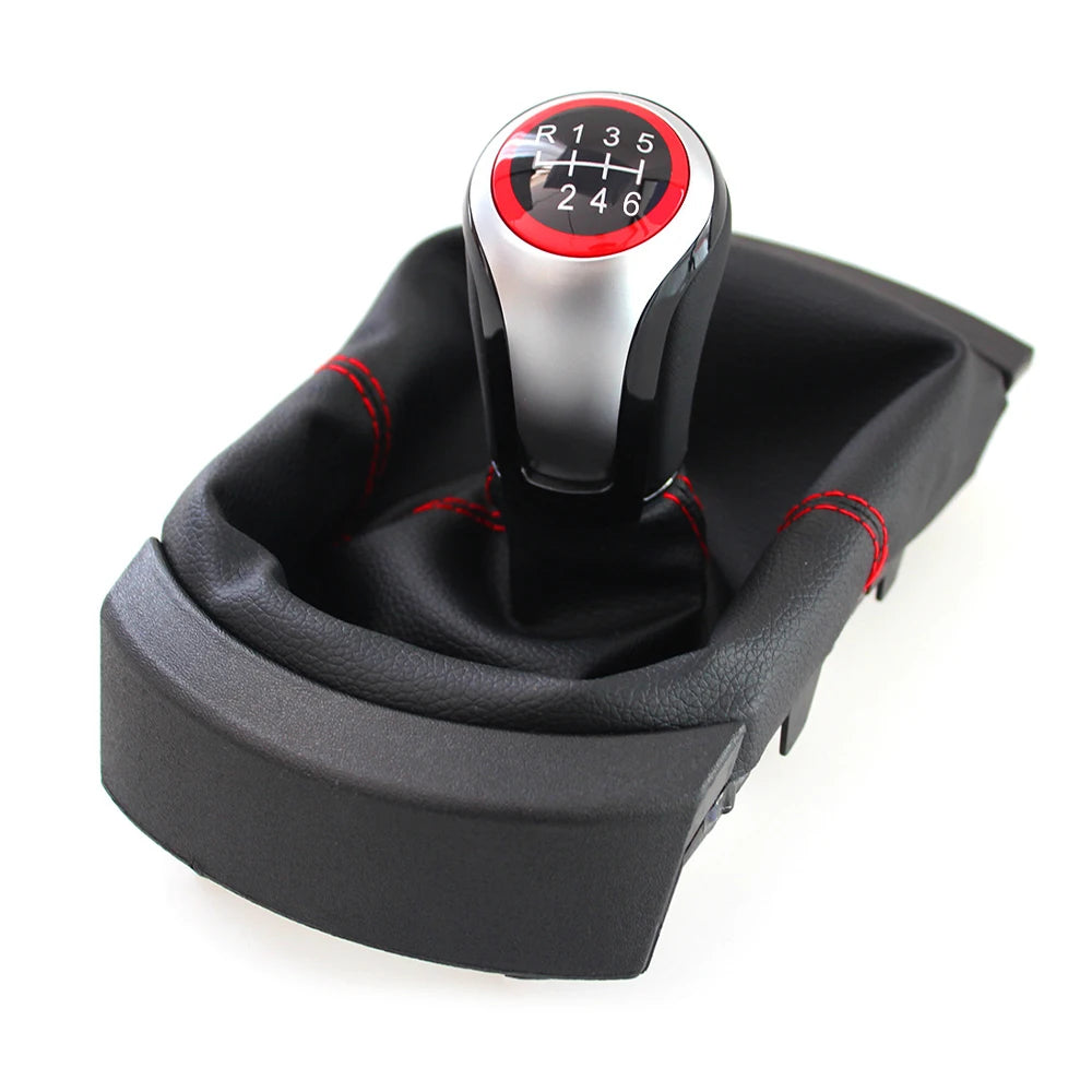 Pommeau de vitesse Seat Ibiza 6L FR pour boîte 6 vitesses, schéma des rapports cerclé de rouge et soufflet noir surpiqué rouge