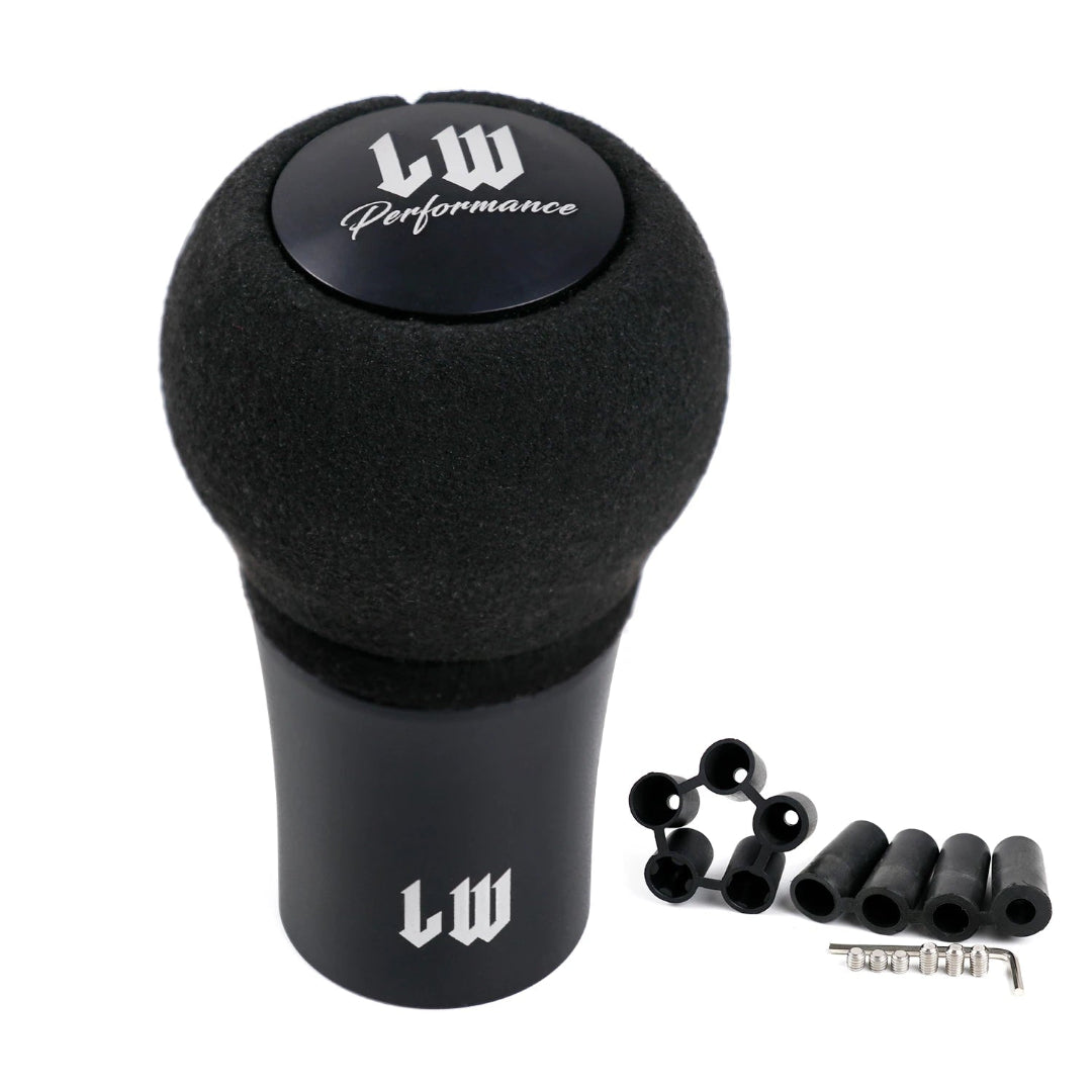 Pommeau de vitesse noir avec inscription blanche et design sport pour voiture