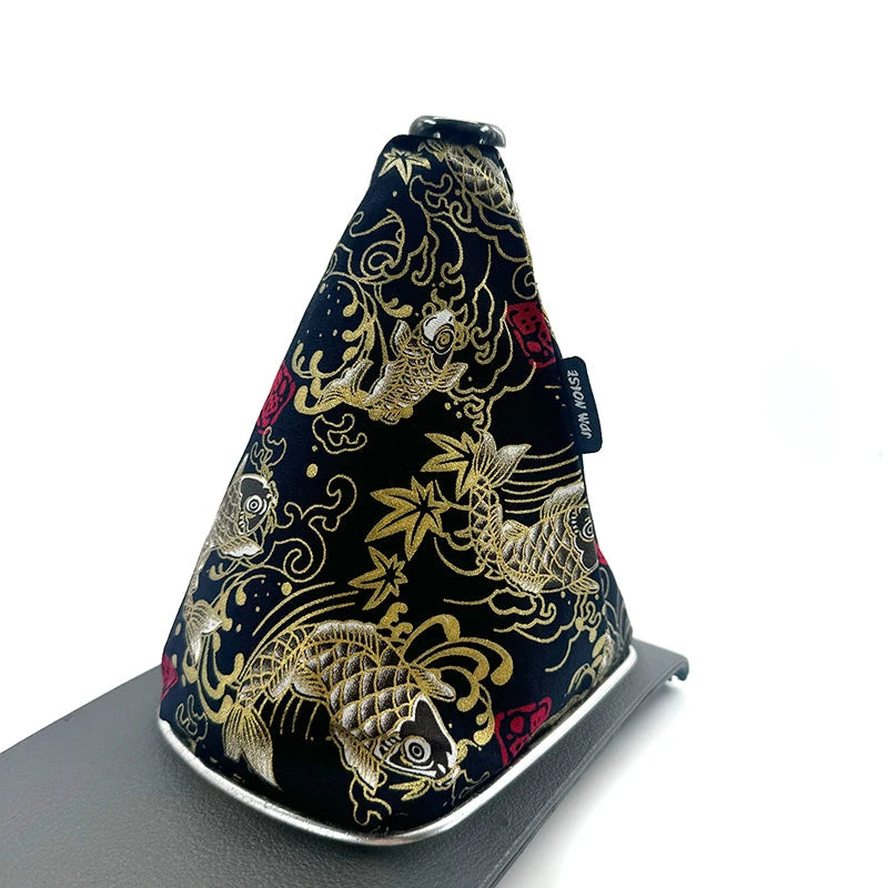 Soufflet de levier de vitesse JDM motif O, carpes koï dorées et feuilles d'érable sur fond noir