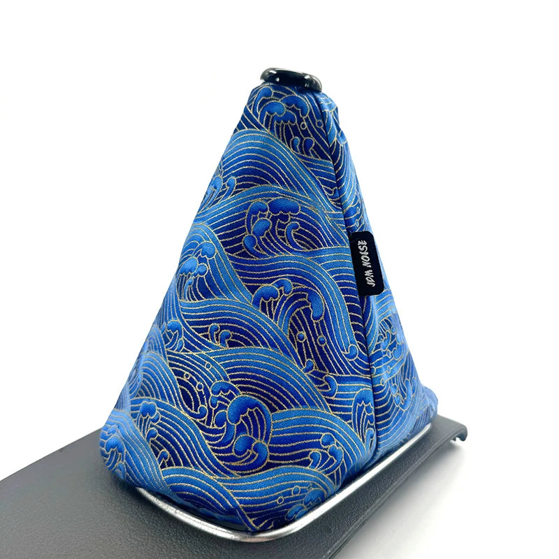Soufflet de levier de vitesse JDM motif H, vagues japonaises bleues rehaussées de fils dorés