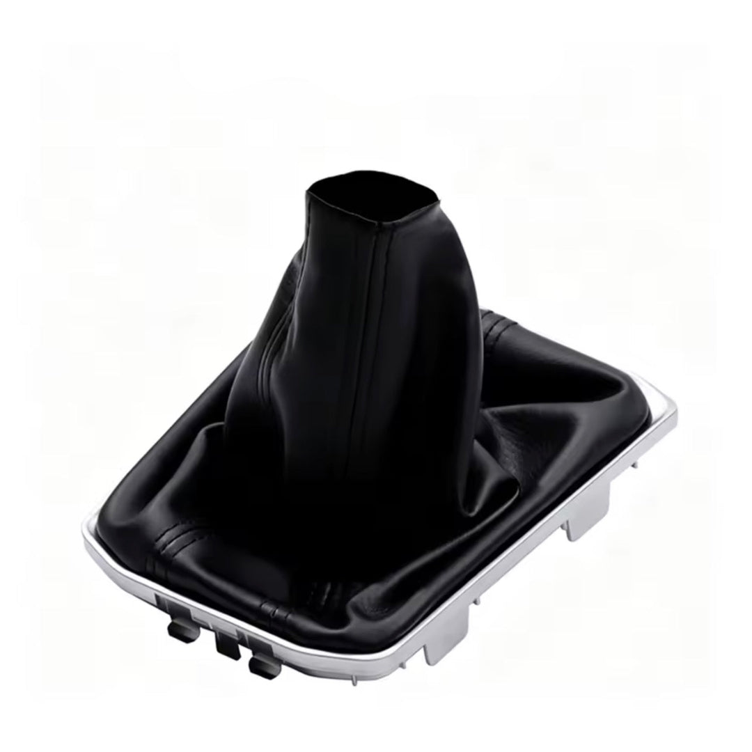 Soufflet levier de vitesse Tiguan 2 noir aspect cuir monté sur cadre chromé