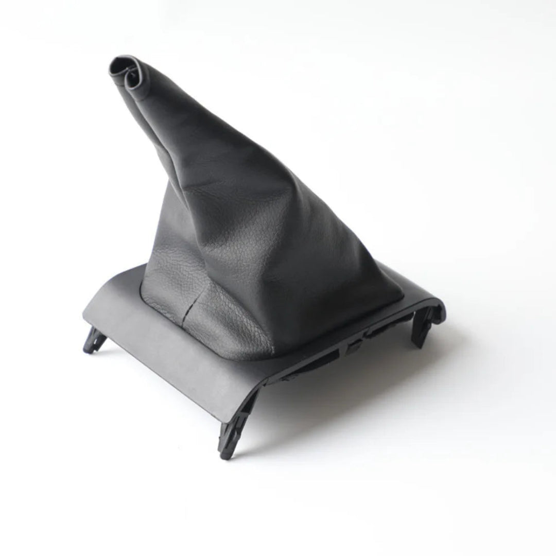 Soufflet de levier de vitesse Toyota Hiace 2005-2012 en simili cuir noir, avec son cadre de console