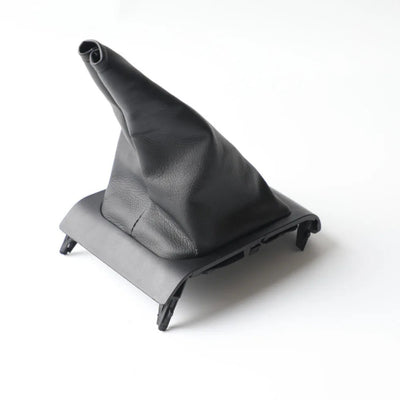 Soufflet de levier de vitesse Toyota Hiace 2005-2012 en simili cuir noir, avec son cadre de console