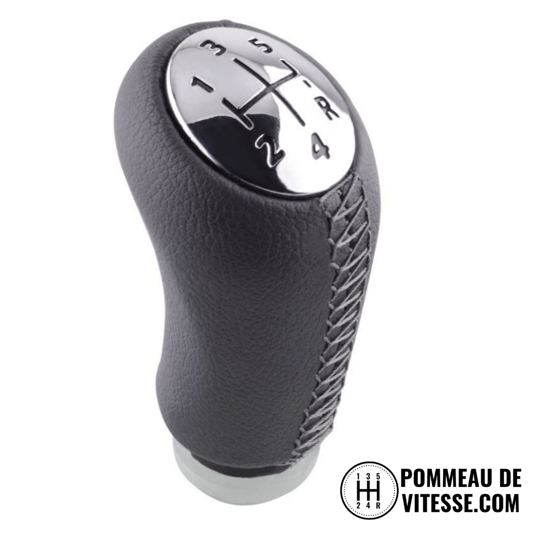 Pommeau de vitesse Dacia Sandero avec couture grise.