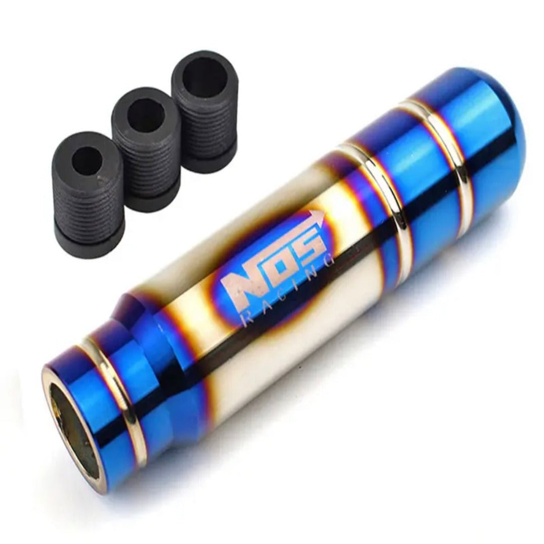 Pommeau de vitesse tuning de couleur chrome brulé.