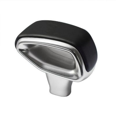 Pommeau de vitesse Mercedes Classe A W176 en cuir noir lisse sans marquage, vue de trois quarts