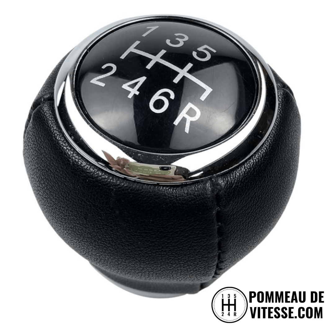 Pommeau de vitesse Subaru version 6 rapports, cuir noir couturé et couronne chromée